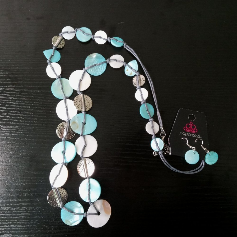 Paparazzi set (earring/necklace)
